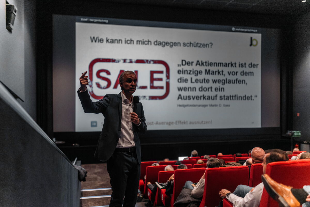 Folie SALE im Kinosaal